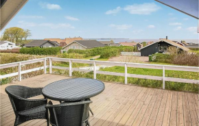 3 Bedroom Awesome Home In Sjølund, Hejls